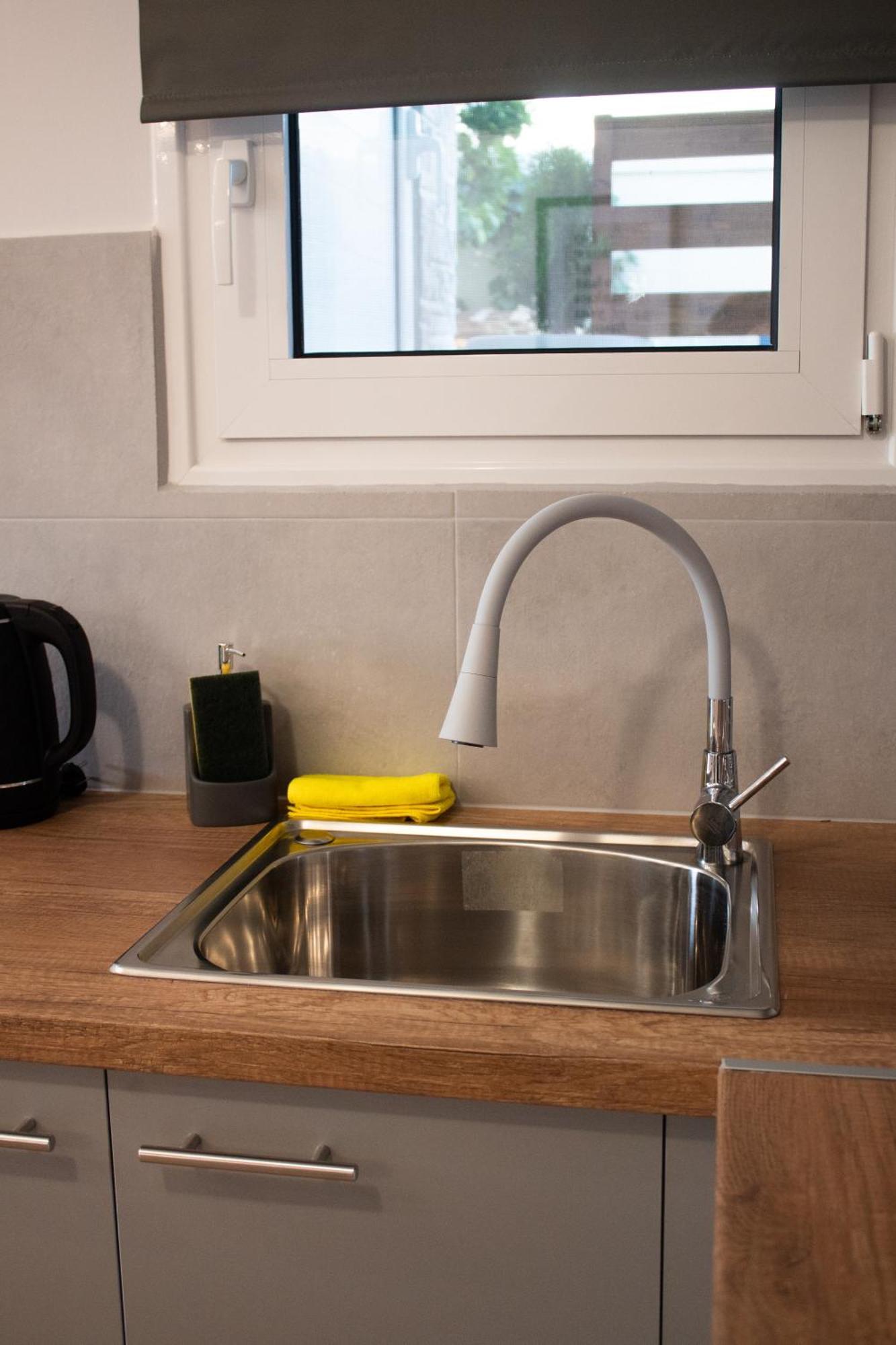 Giakost Apartments V Near Airport Artemida  Ngoại thất bức ảnh