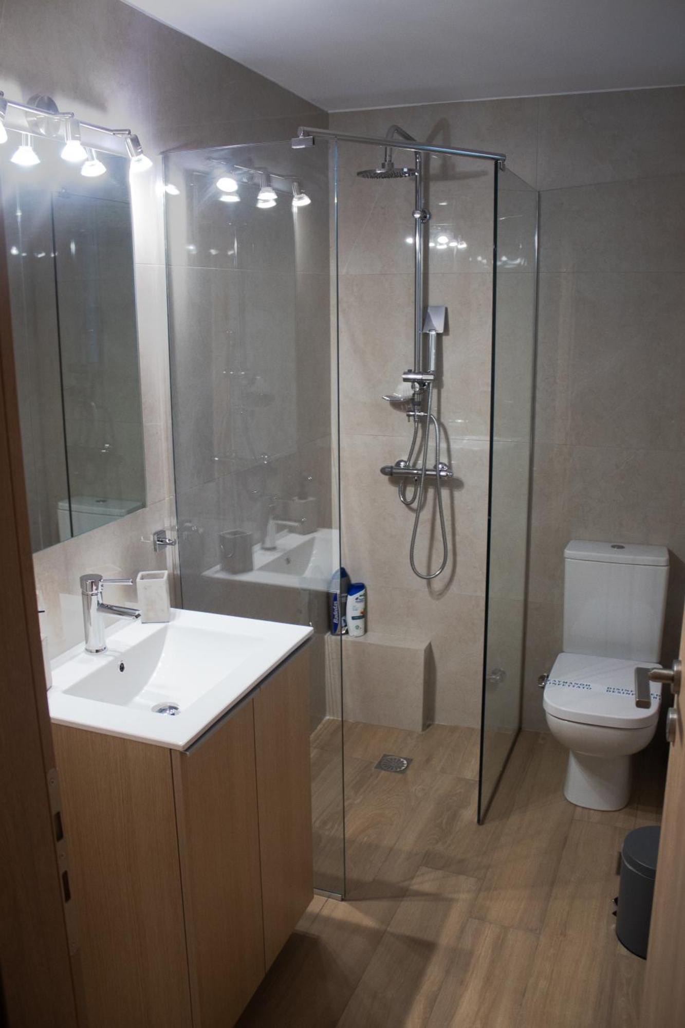 Giakost Apartments V Near Airport Artemida  Ngoại thất bức ảnh