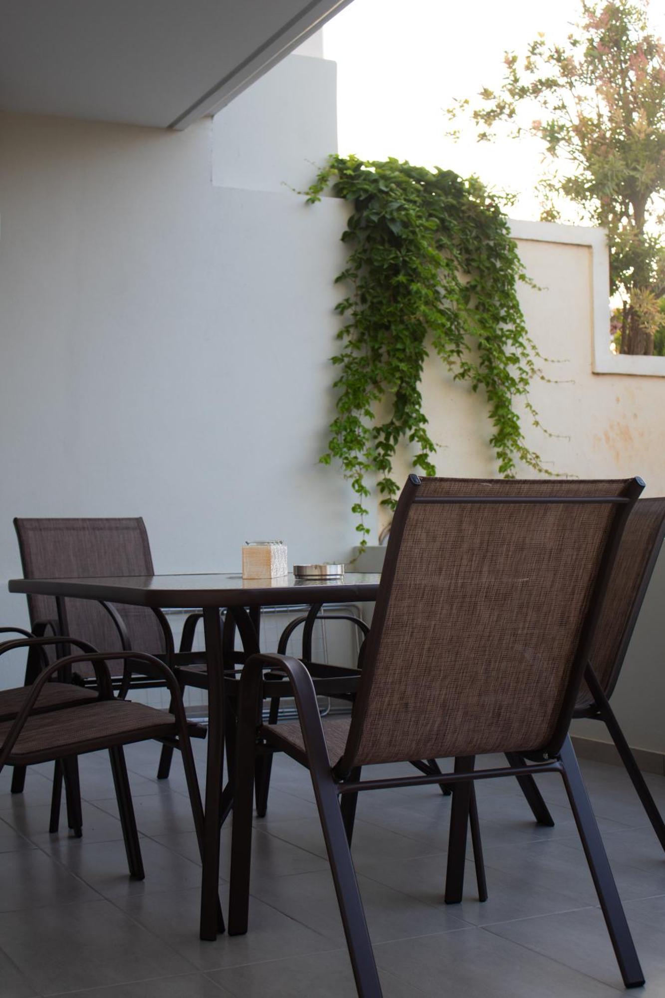 Giakost Apartments V Near Airport Artemida  Ngoại thất bức ảnh